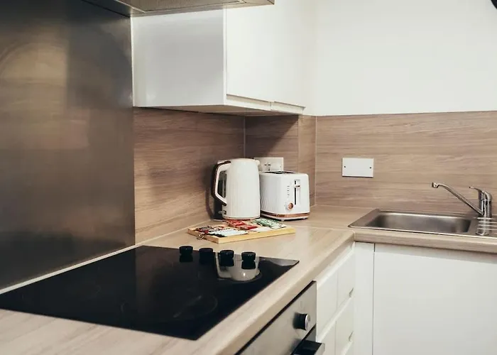 1Br City Centre Apt, Self Check In, Wifi, By Derbnb